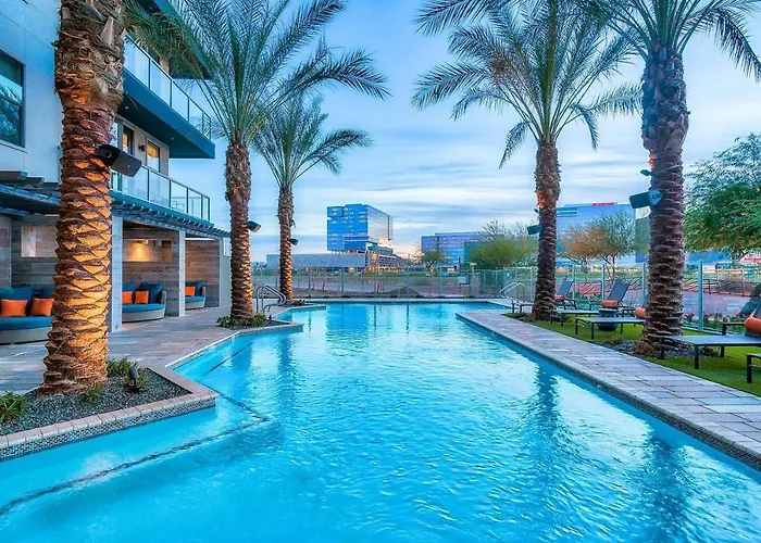 Modern Town Waterfront Cozysuites In Paradise Tempe
