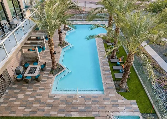 Modern Town Waterfront Cozysuites In Paradise Apartment *