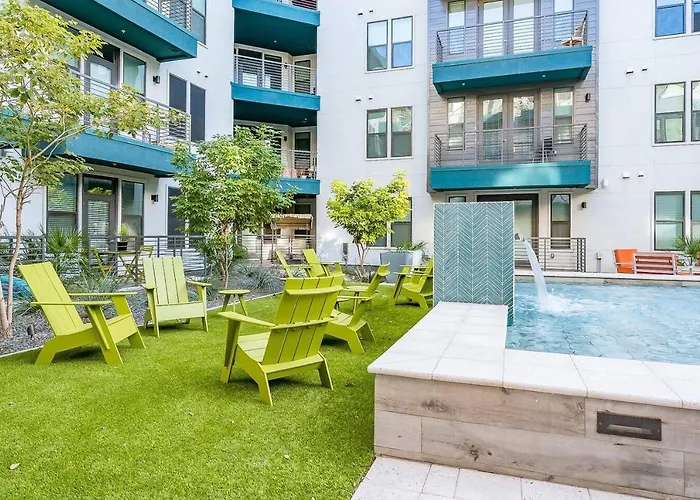 Apartment Modern Town Waterfront Cozysuites In Paradise